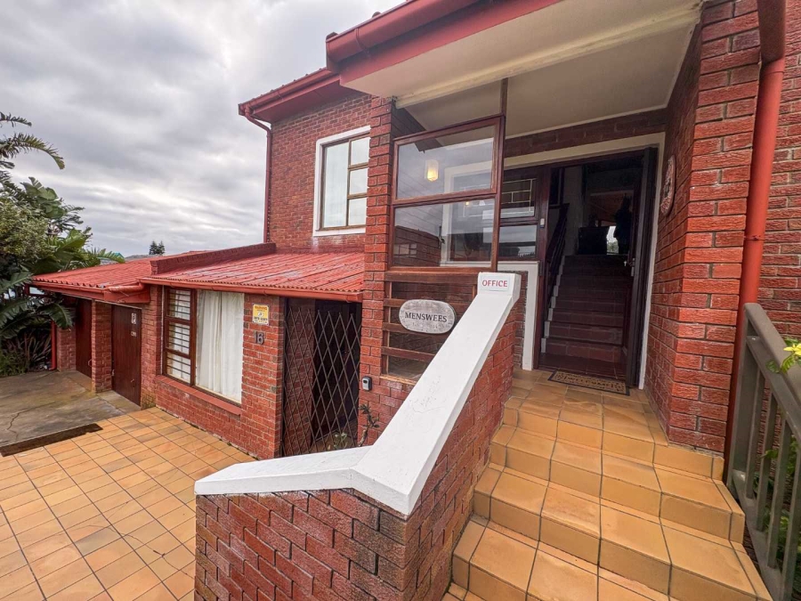 4 Bedroom Property for Sale in Stilbaai Wes Western Cape